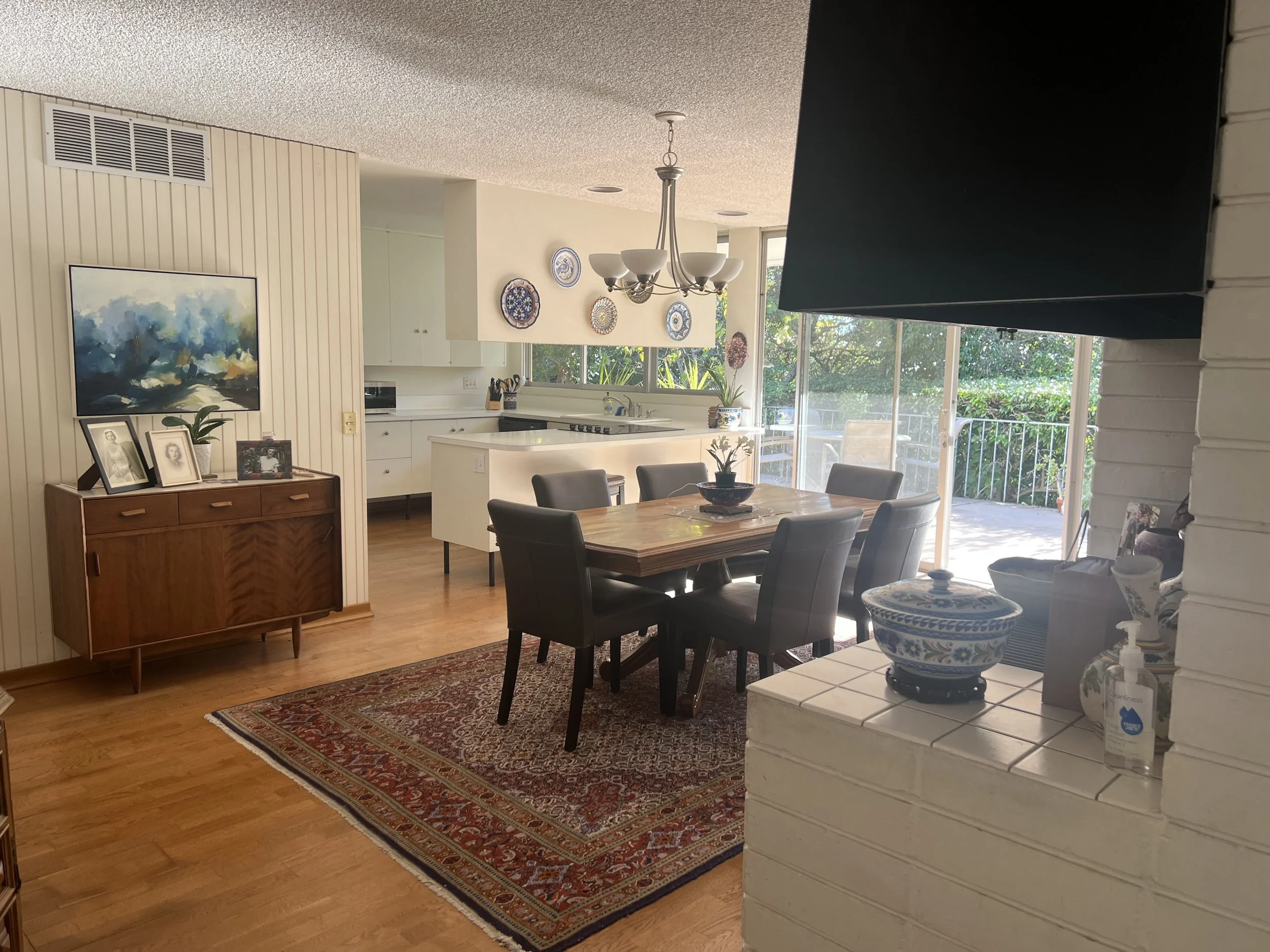 Dining Room.jpg