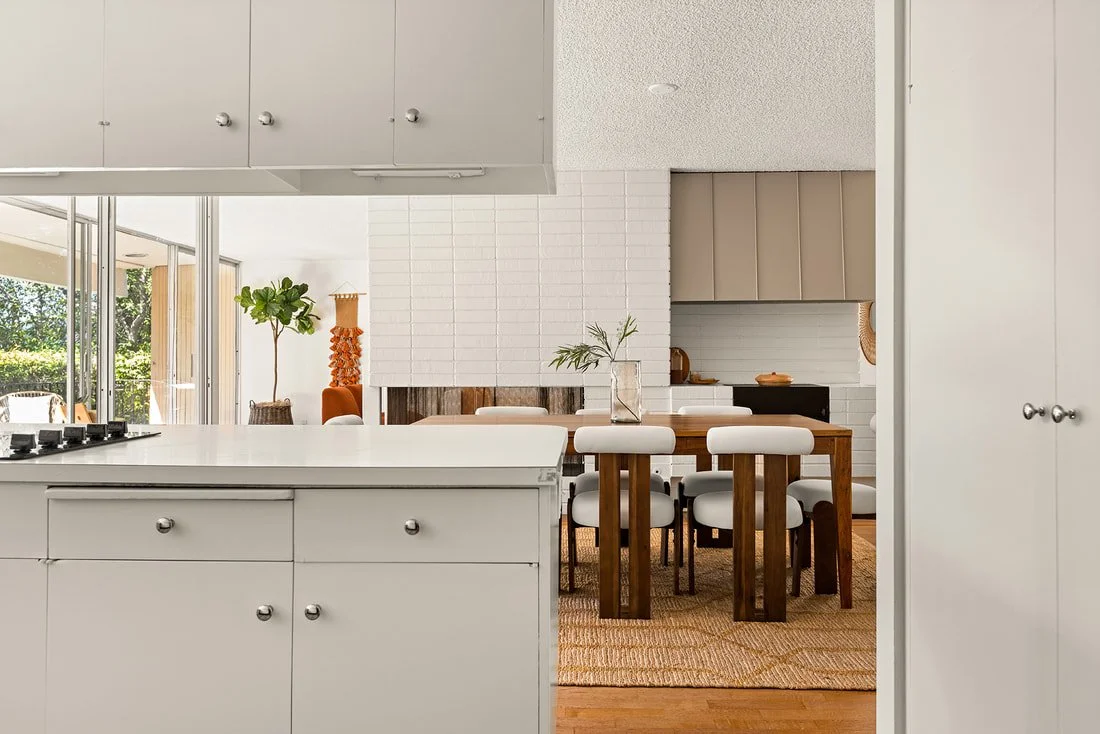 5511 Dining Room.jpg