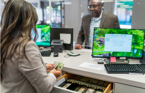 How do Banks benefit from Community Solar?