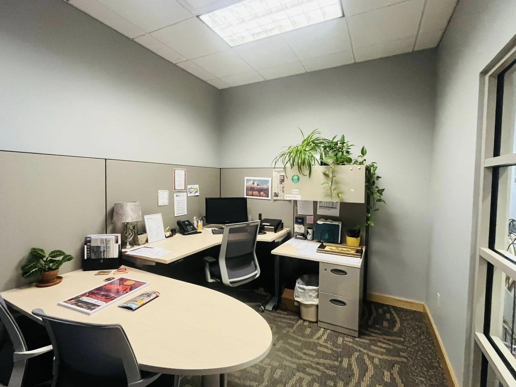 Commercial and residential painting contractor specializing in new construction and precision interior and exterior painting.