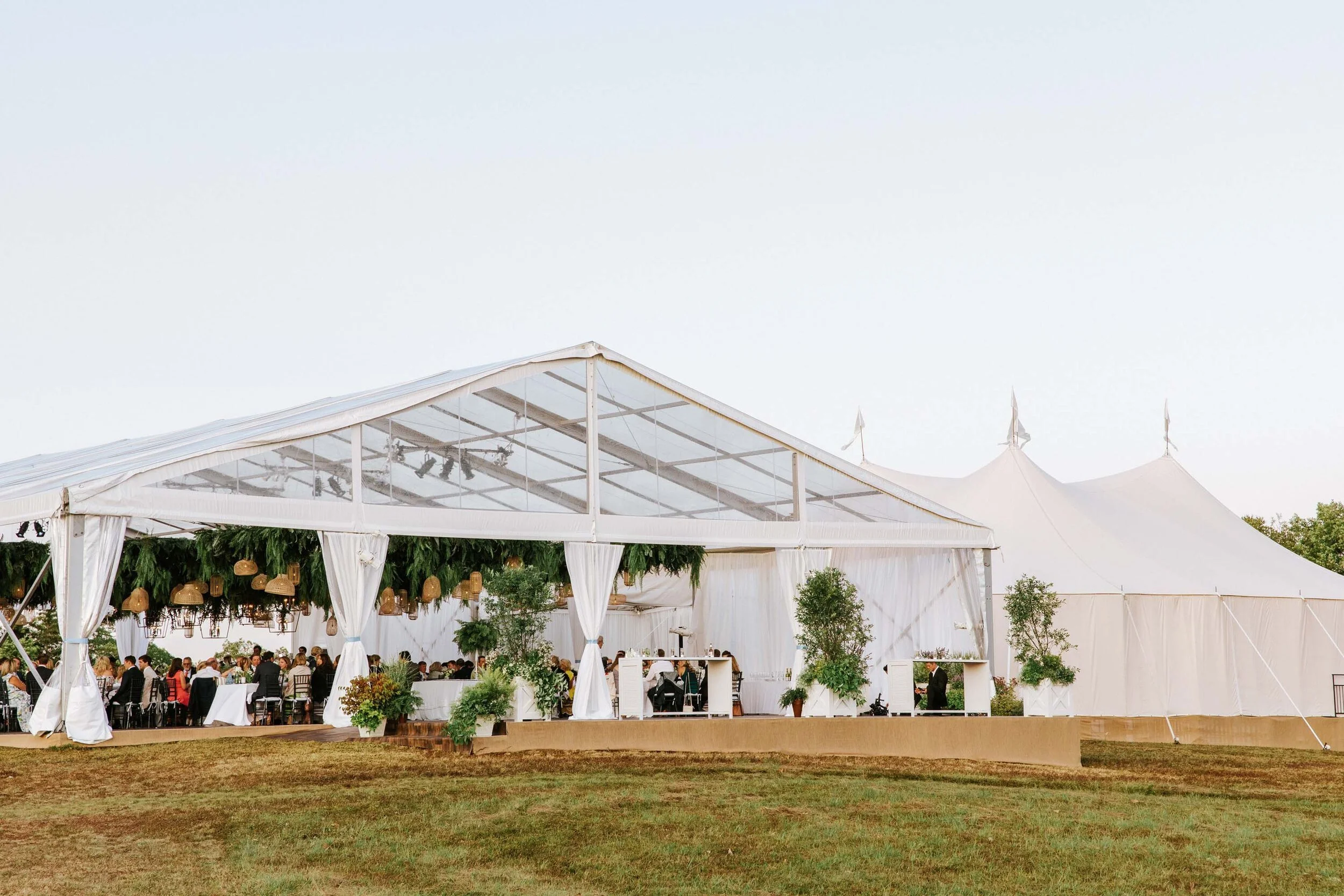 camden-maine-wedding-floral-inspiration-jackson-durham-luxury-events-33.jpg