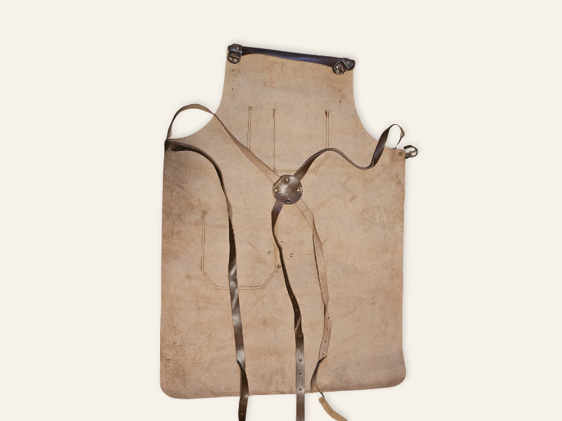 LEATHER APRON BACK.png