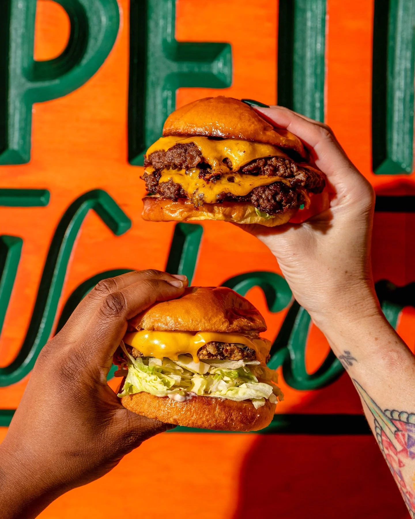 Birmingham, we&rsquo;ve got your lunch (and dinner) plans right here 🍔🍔

Meet  your match: our OG smash burger and the veggie burger that&rsquo;s got both our veggie friends and meat-loving friends doing double takes. Chef-crafted using the very be