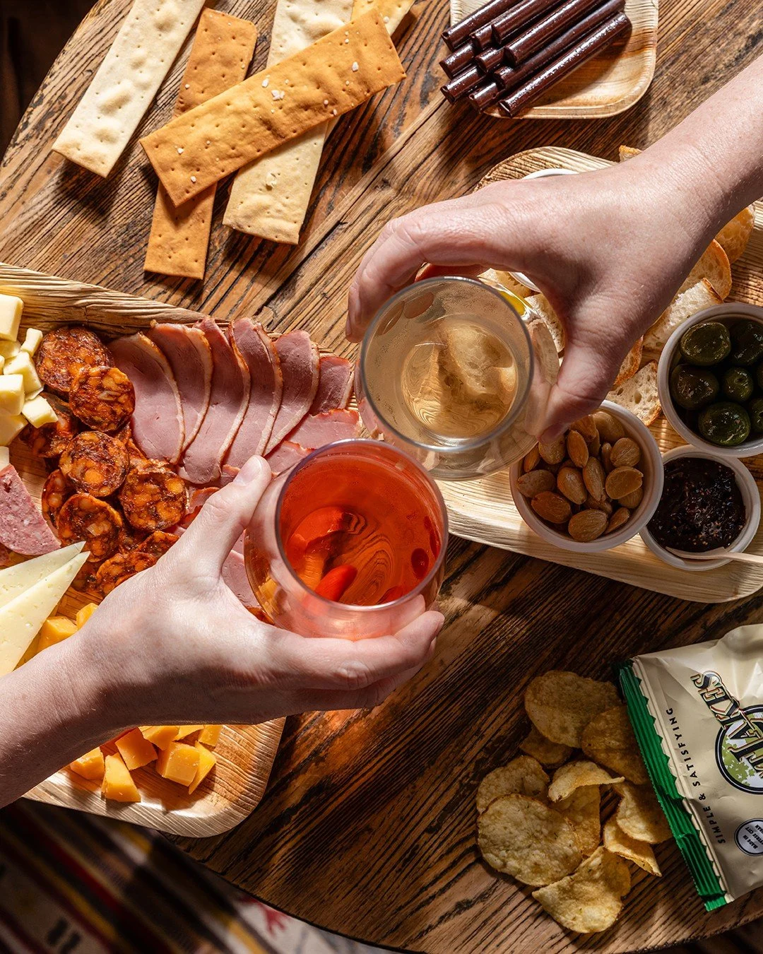 Wine, cupcakes, and charcuterie? Say less.

Join us Thursday, January 29th from 5&ndash;7pm at Marrow On The Go for an evening of complimentary charcuterie, wine tasting with our friends at The Royce, and local cupcakes from Tracy Nystrom of Pretty D