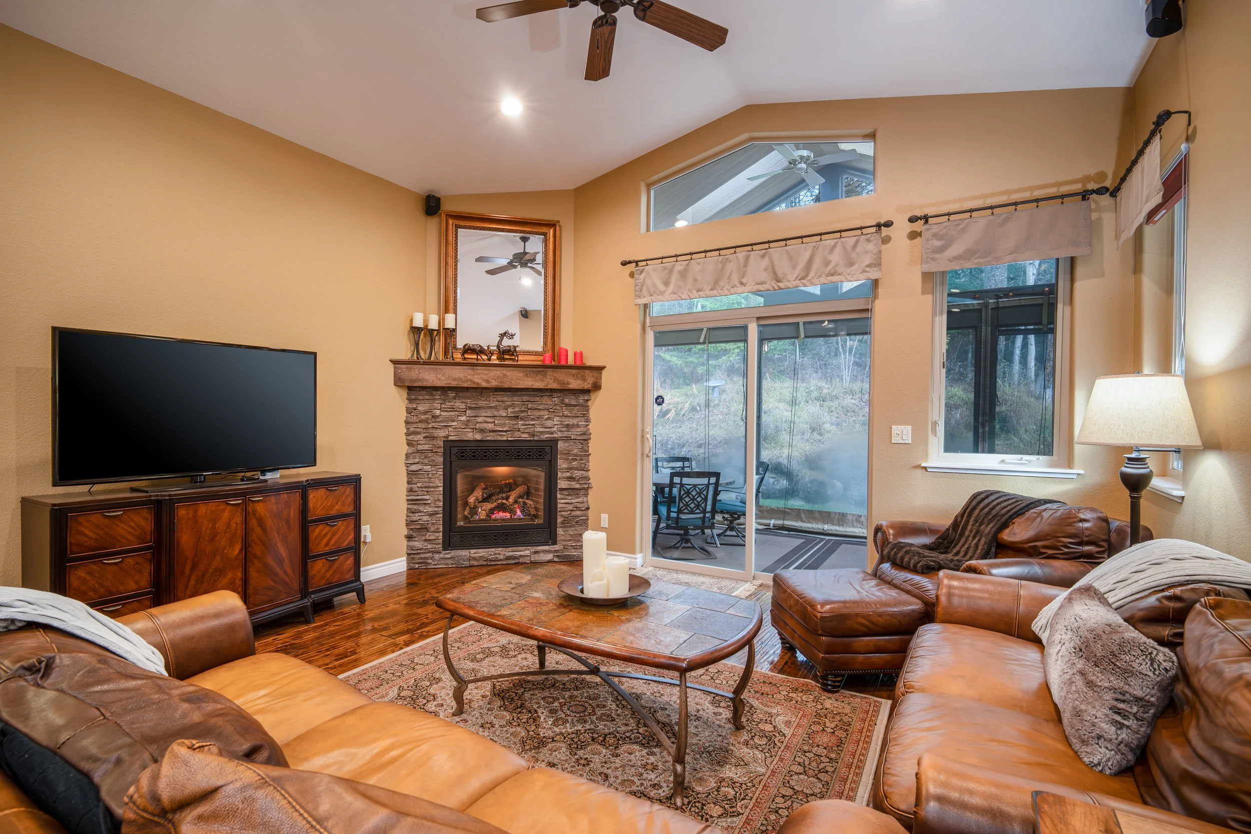 153 Oakmont Loop (5 of 22).jpg