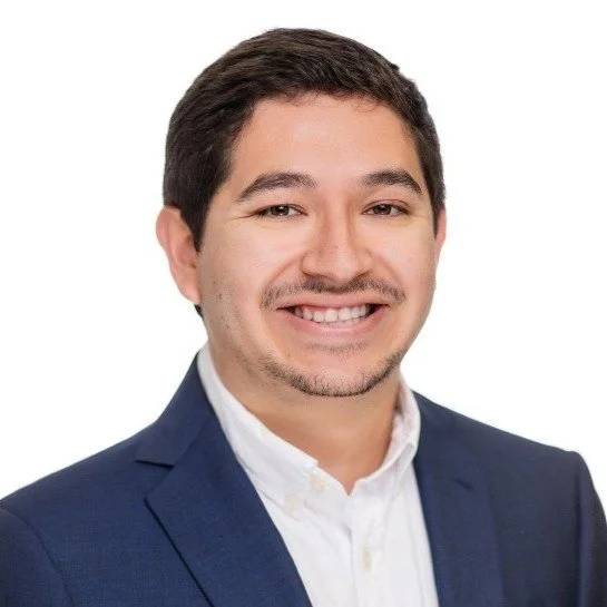 Aaron Morales Headshot