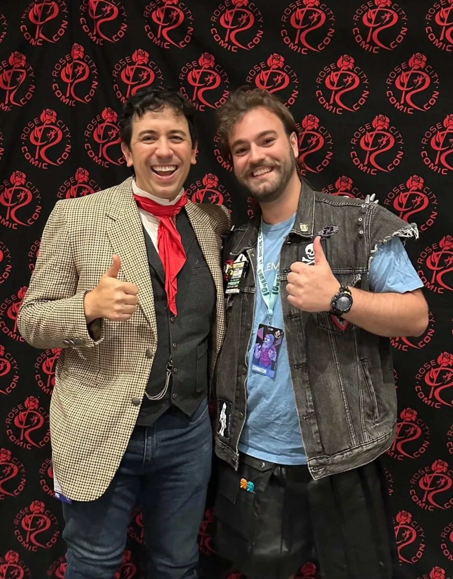Had a great time talking about the awesome LEGO community and how we all help each other identify parts with @samsuksiri!

One of the highlights of this awesome Rose City Comic Con was @portlug representation on Sam's panel with @buccabrix and myself