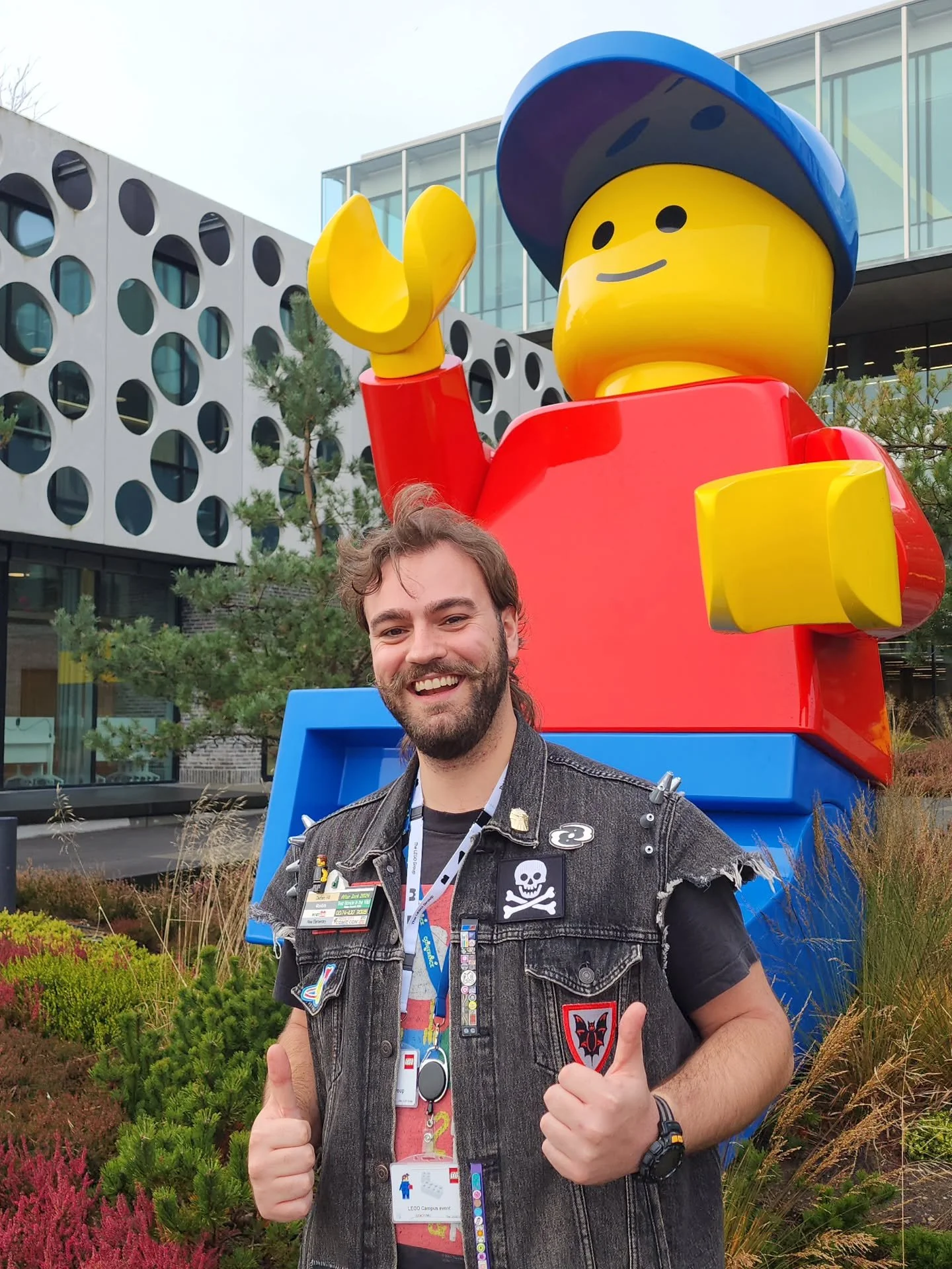 I'm going to be a LEGO designer!

I start work in about a month and I'm so excited. I'm also immensely grateful to my LEGO communities @newelementary and @portlugpdx full of friends who I've learned from and shared much with over the years. I'm looki