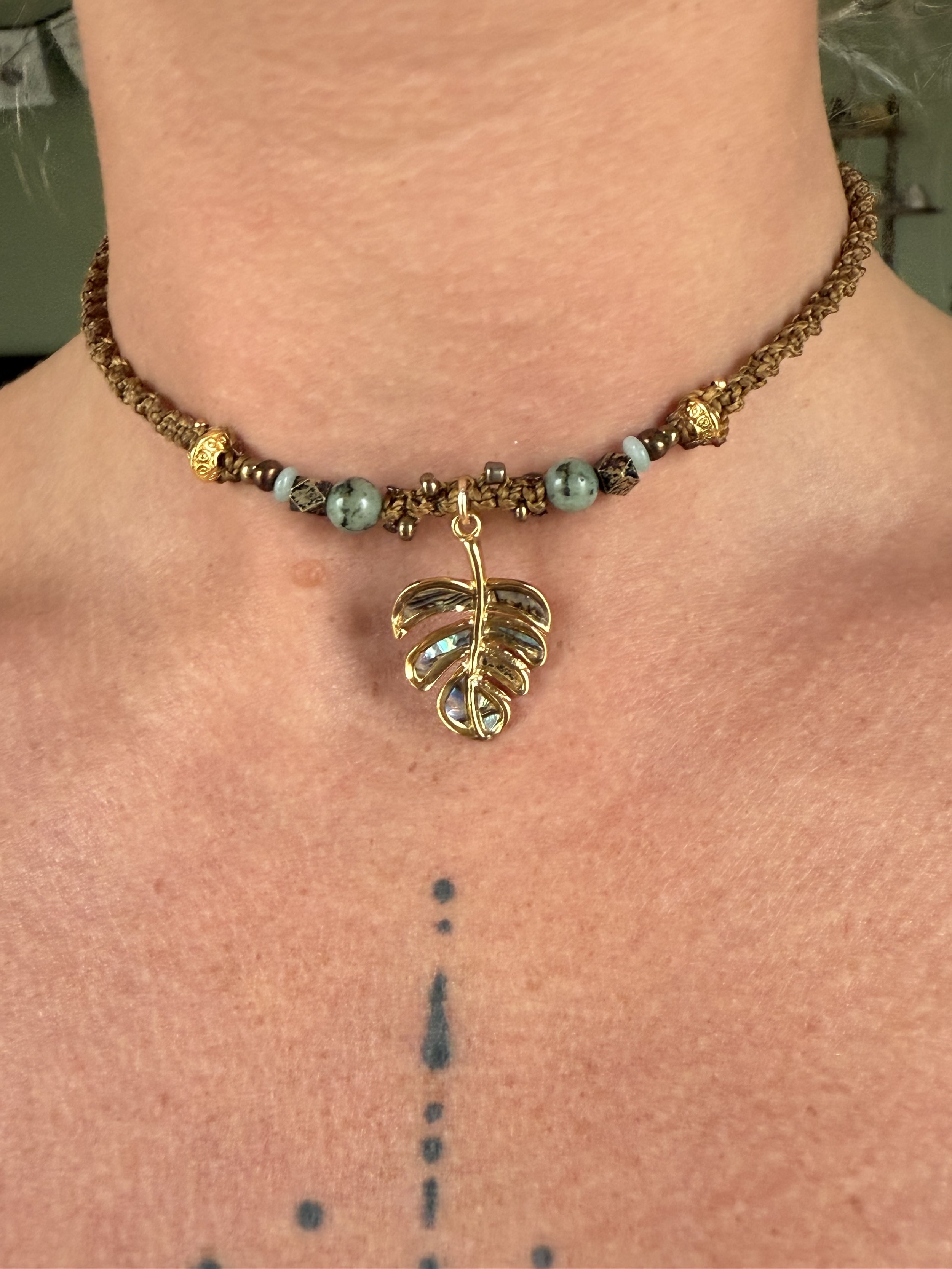 Gold Leaf Choker Necklace