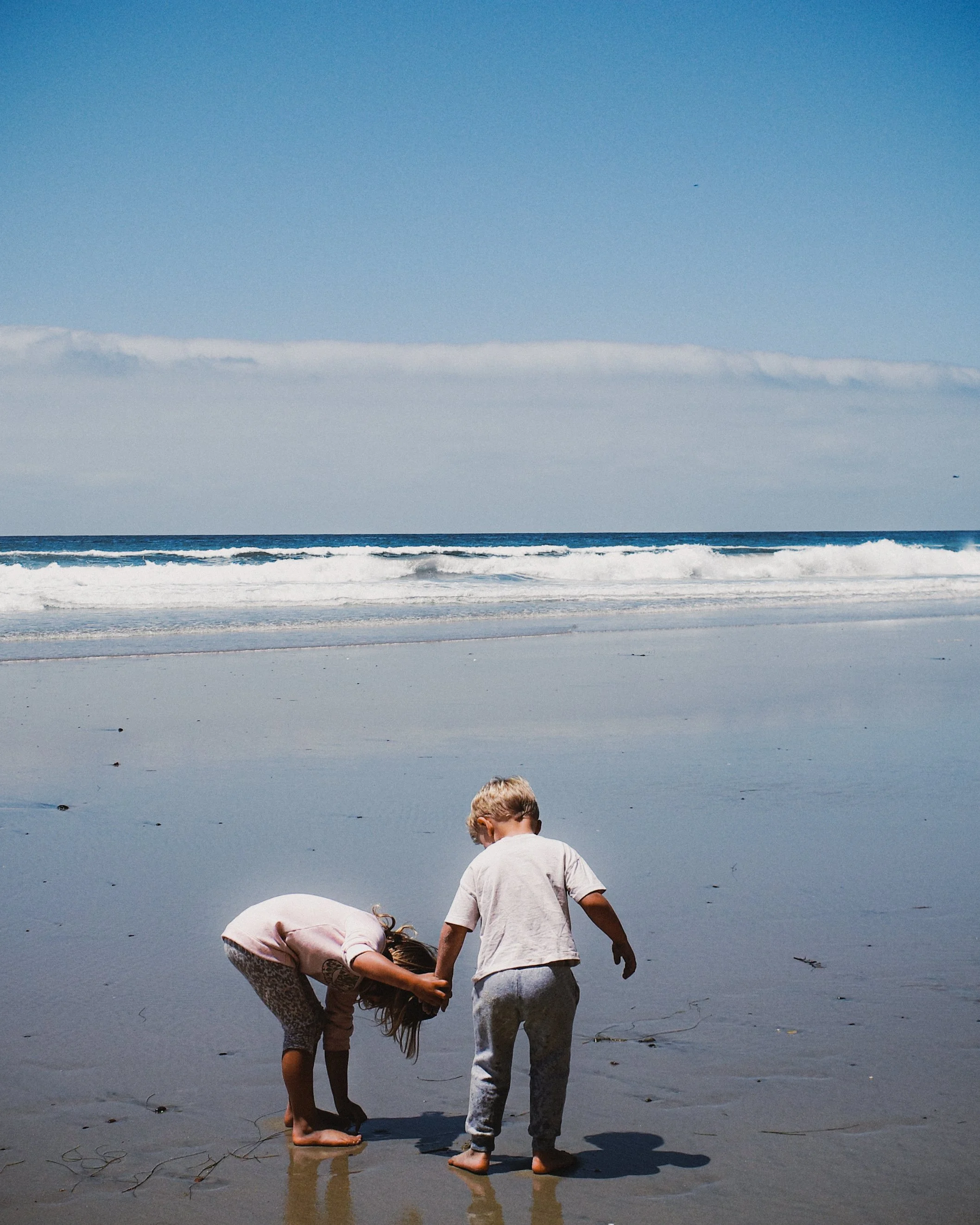Siblings Searching for Shells, 2025.
San Diego, CA, United States.