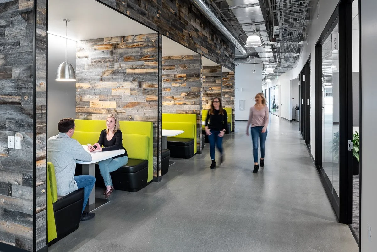 23-and-Me-headquarters-sunnyvale-interior-booths-people_Med.jpg