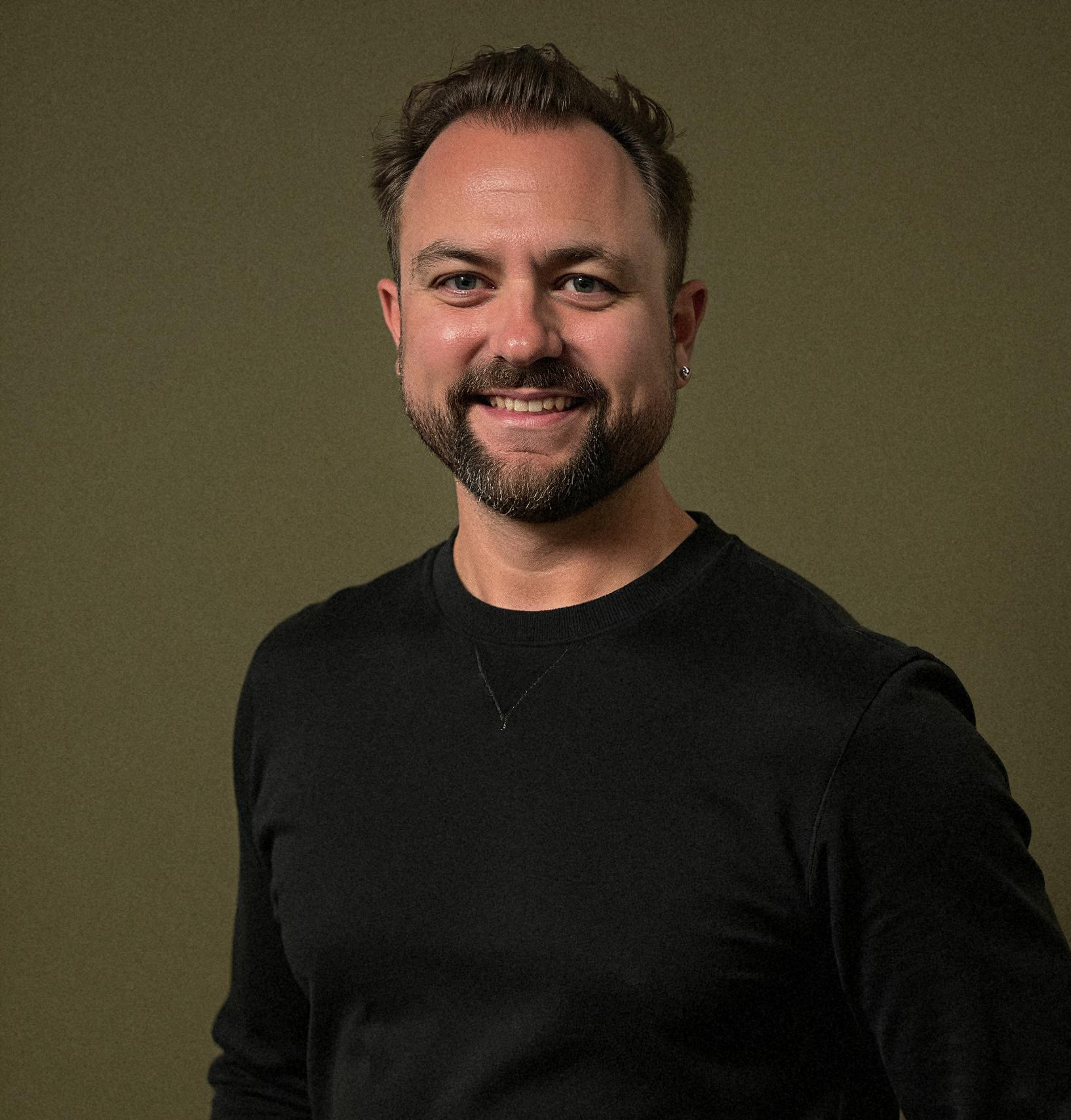 Murray is a journalist, editor, and communications strategist with more than twenty years of experience spanning journalism, nonprofit communications, and government public affairs.