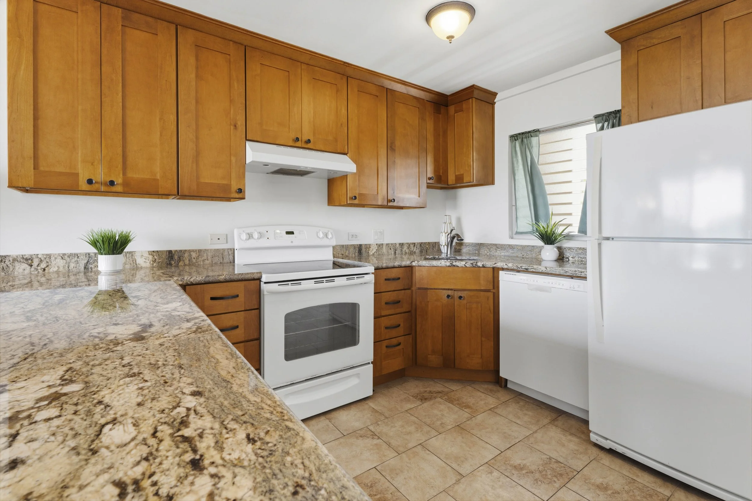 Kailua Village #307_Int_MLS_4.jpg