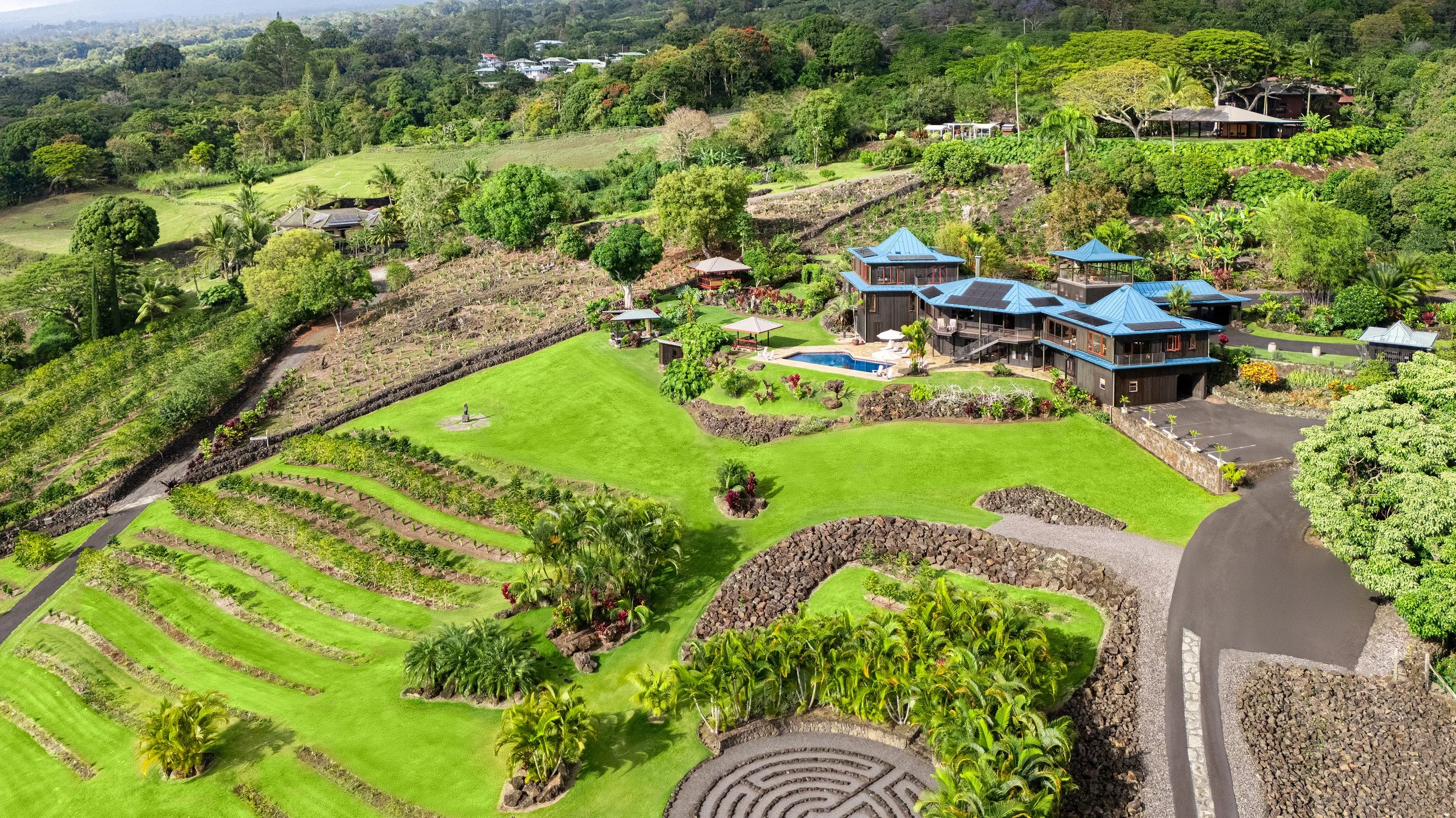 HolualoaInn_Drone_4A.jpg