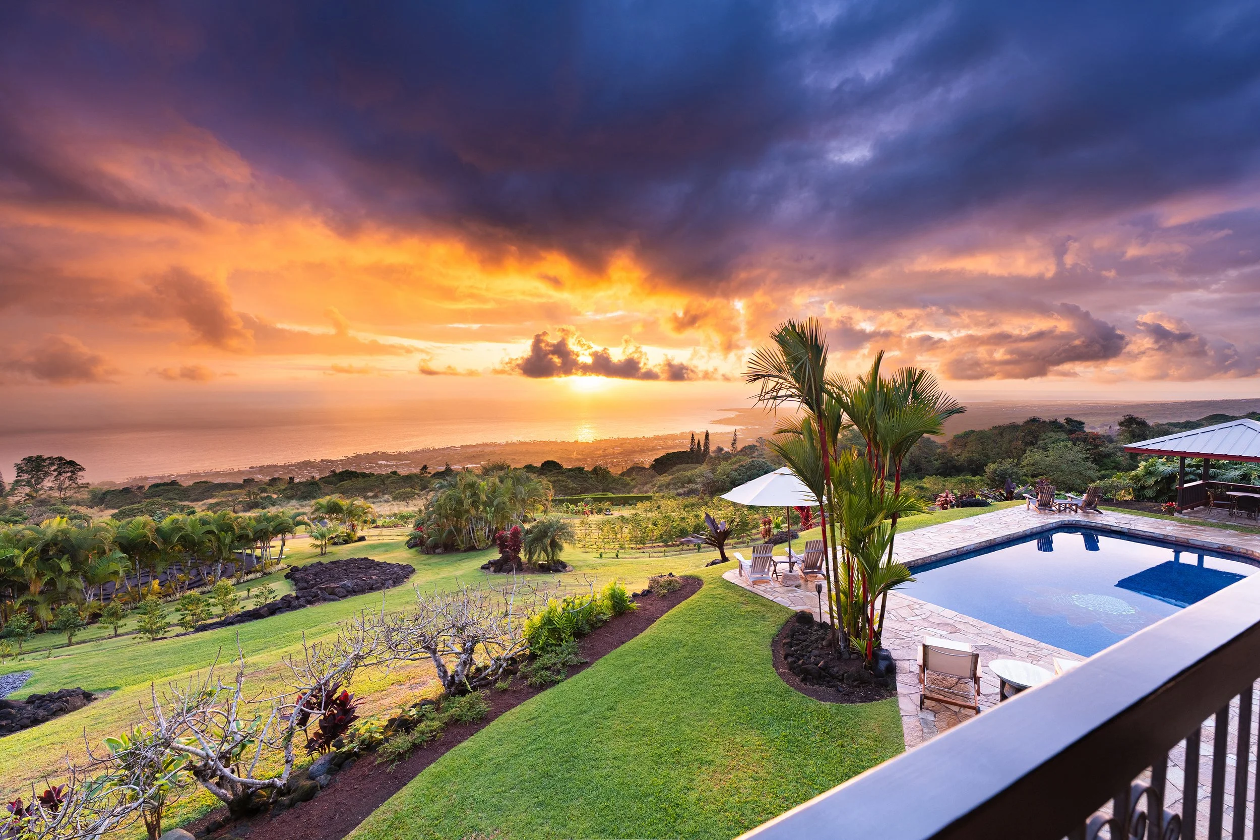Holualoa_Inn_View_1a.jpg