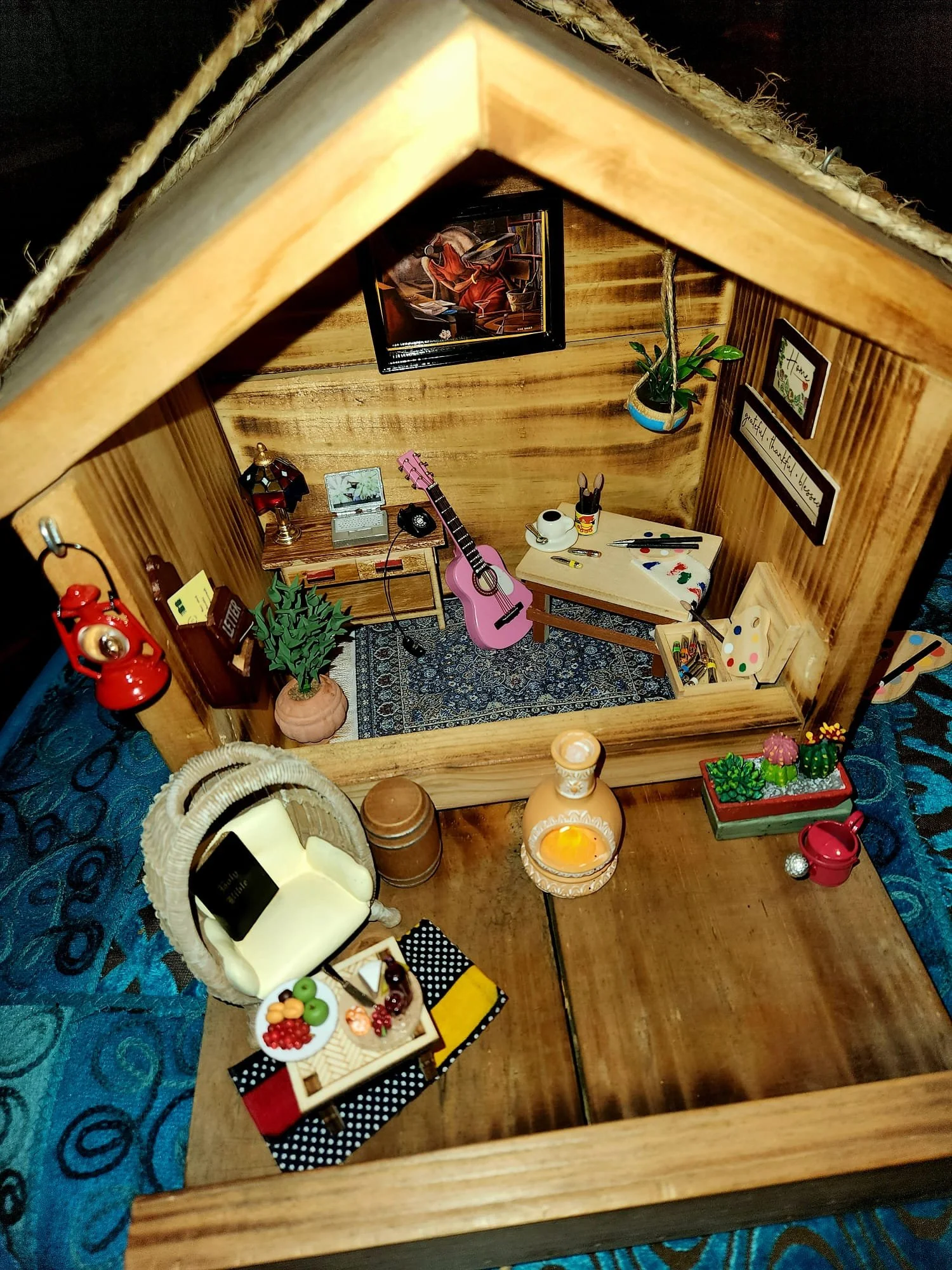 Rustic Miniature Wooden Dollhouse Décor