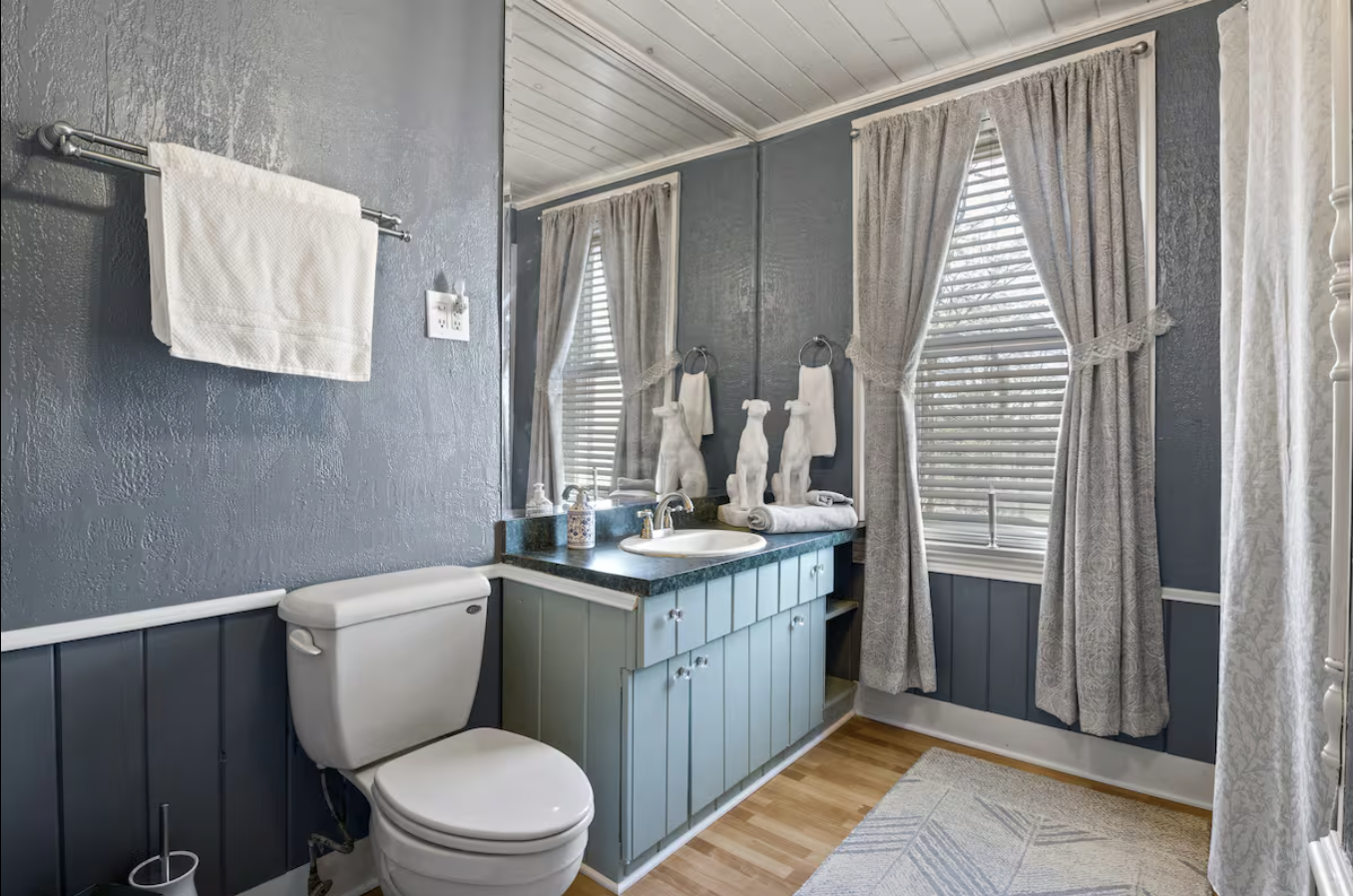 Unit 1 full bath