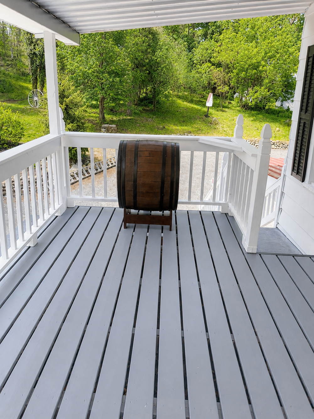 Back deck view looking out toward the driveway