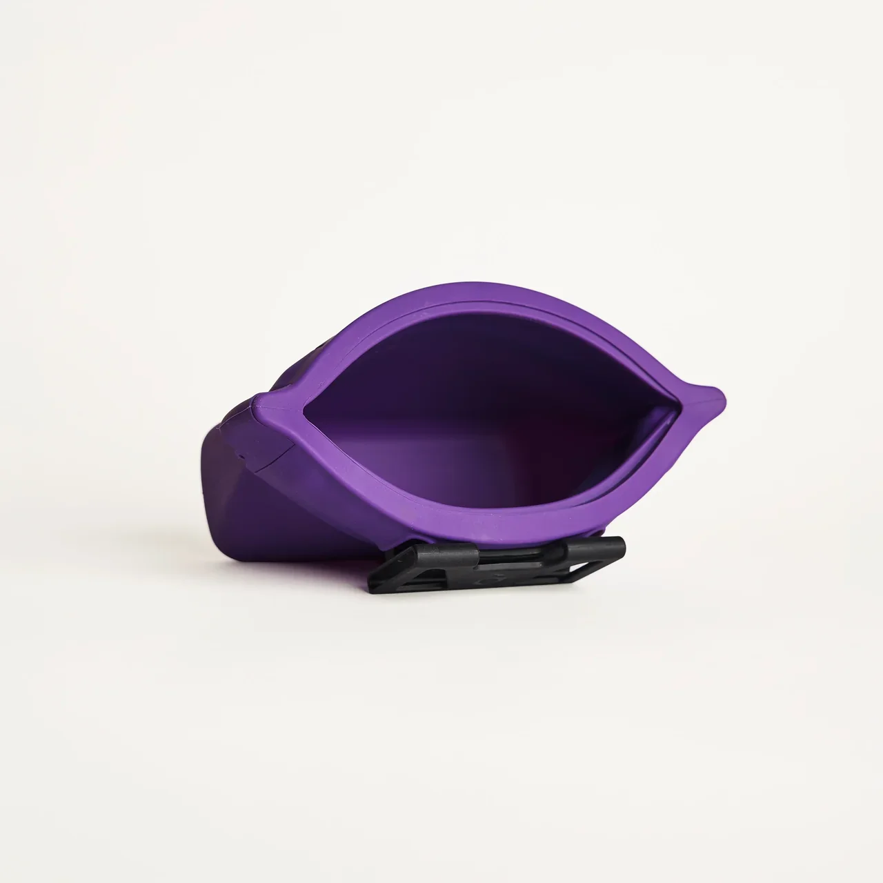 Voila Standard Aubergine 2.webp