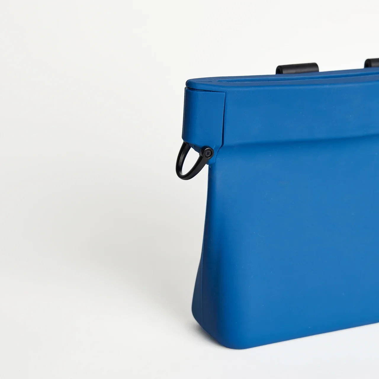 Voila Large Cobalt 2  4.webp
