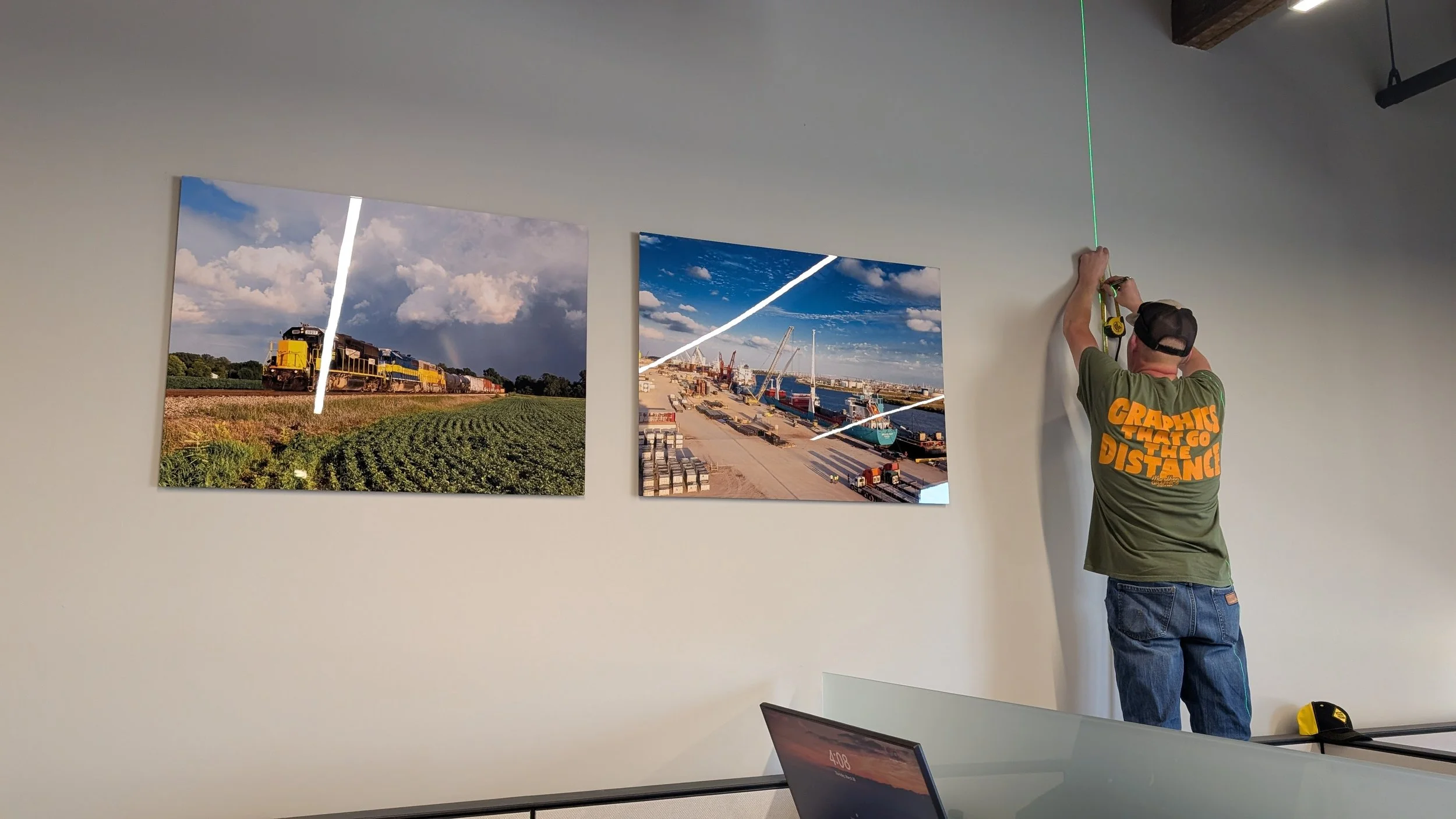 3 Signs of Images for the wall being measured