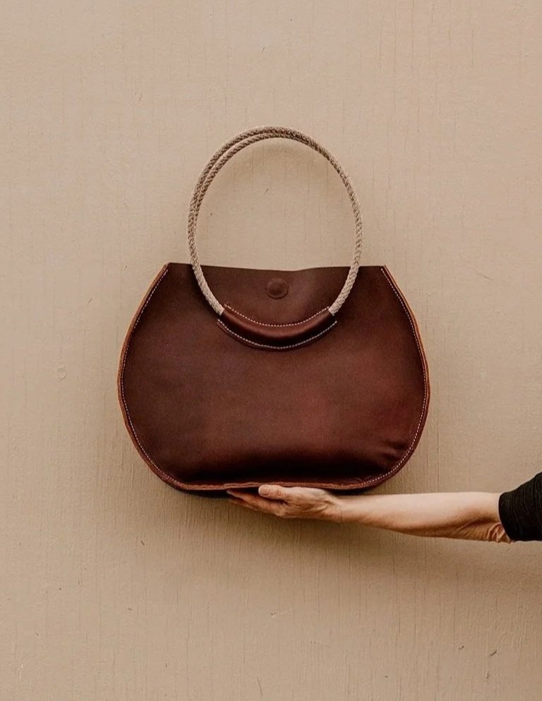 Cordovan Leather Sac Lasso