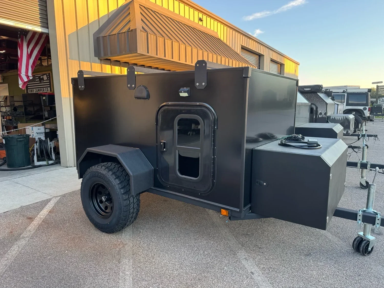 5x8-cube-off-road-camper-01.webp