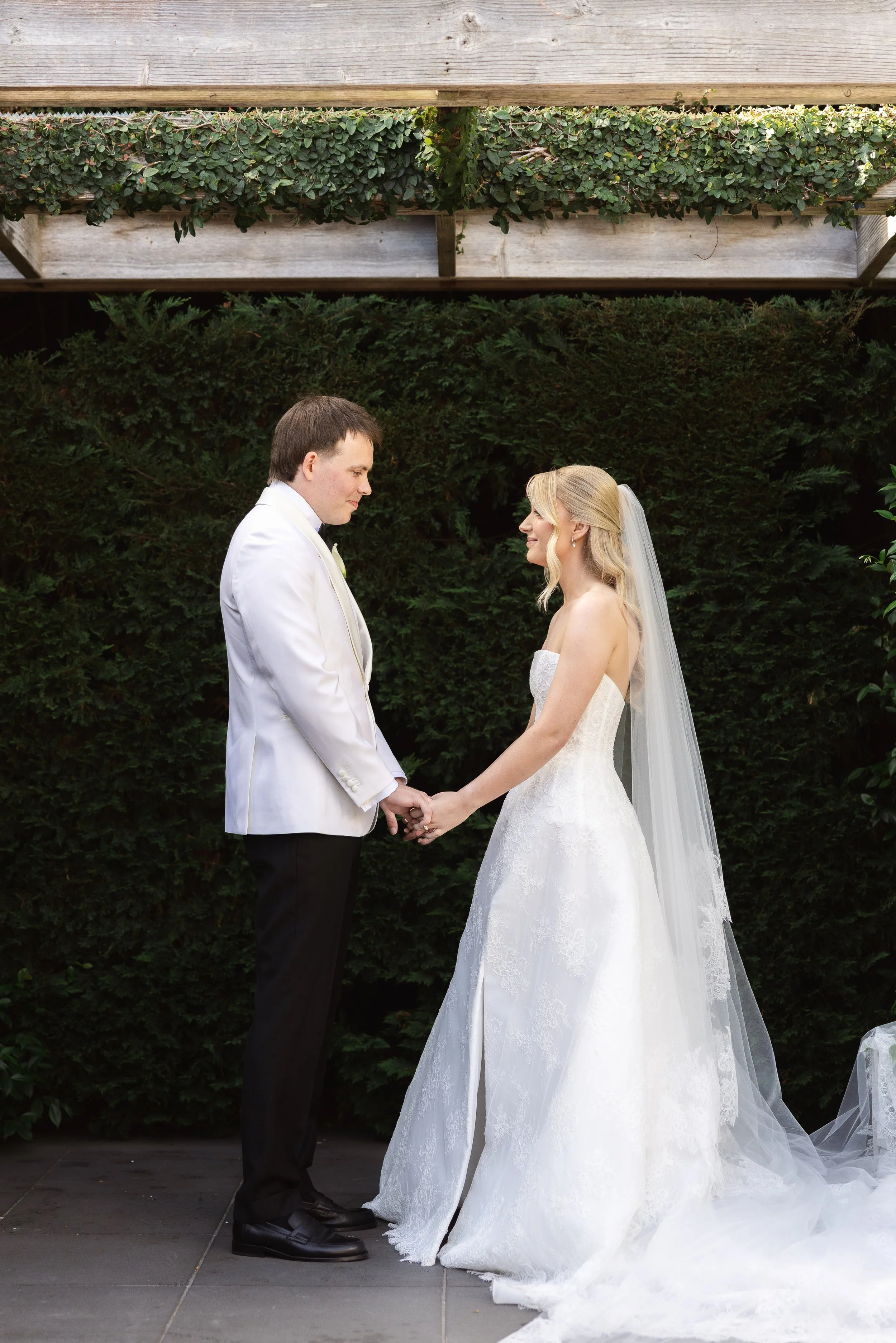 Emma & Cameron Highlights-34.jpg