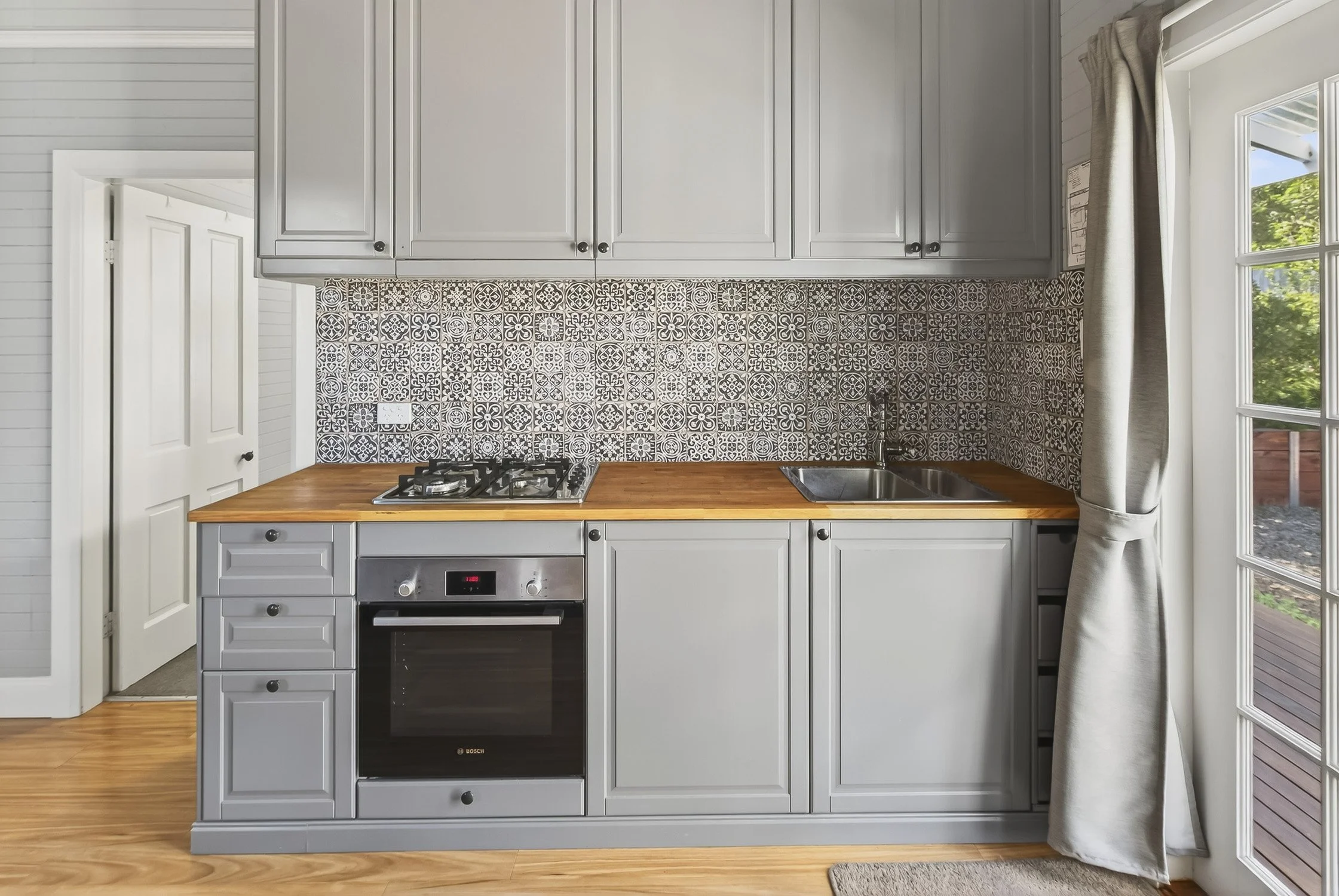 8_Edwards_Ave_Katoomba-18_WEB.jpg