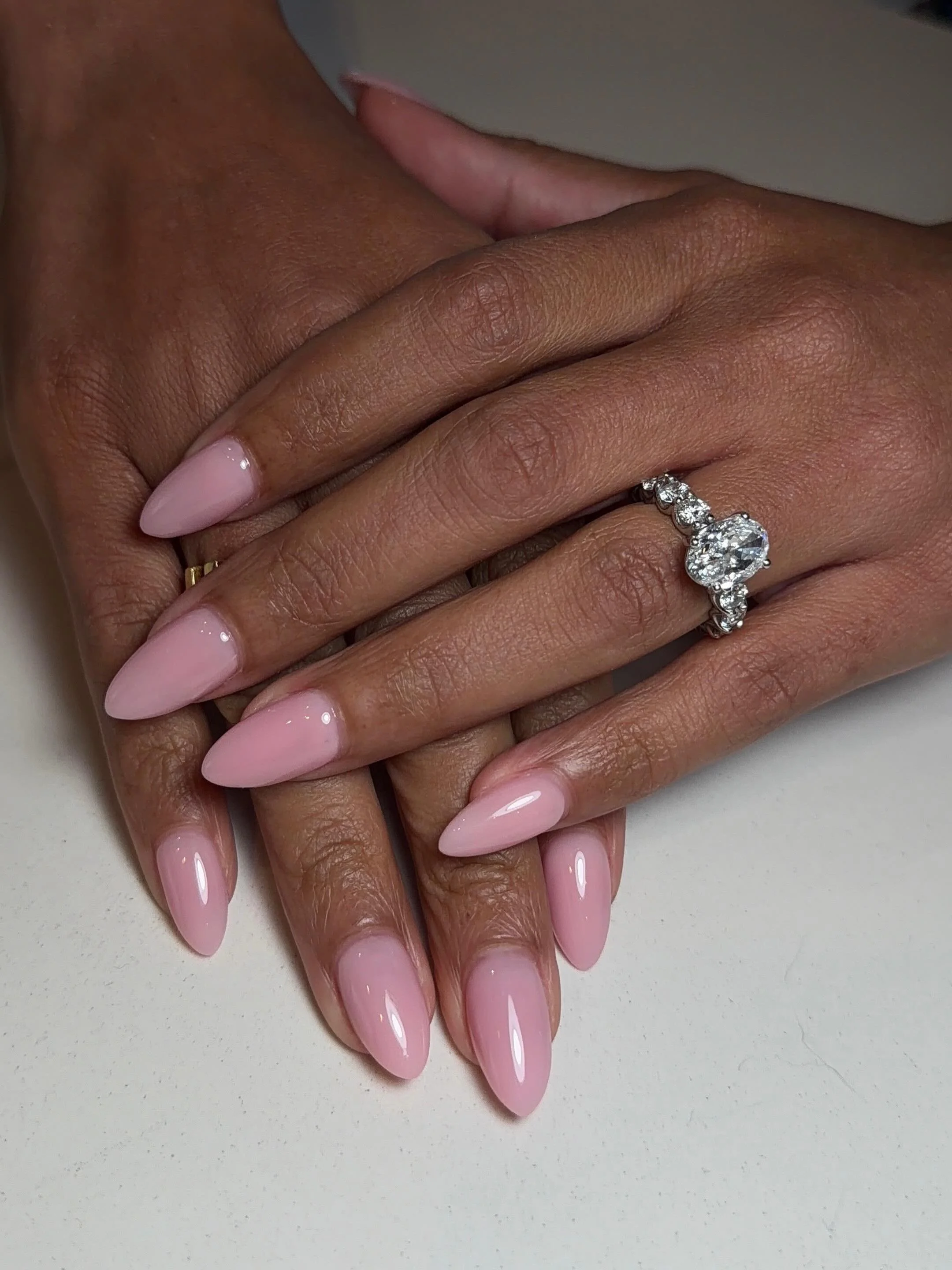15 minutes deciding between beige, nude, pink nude, milky nude&hellip;and maybe chromed? every. single. time. 😂

#itsnailsdate #scottsdalenails #scottsdalenailsalon