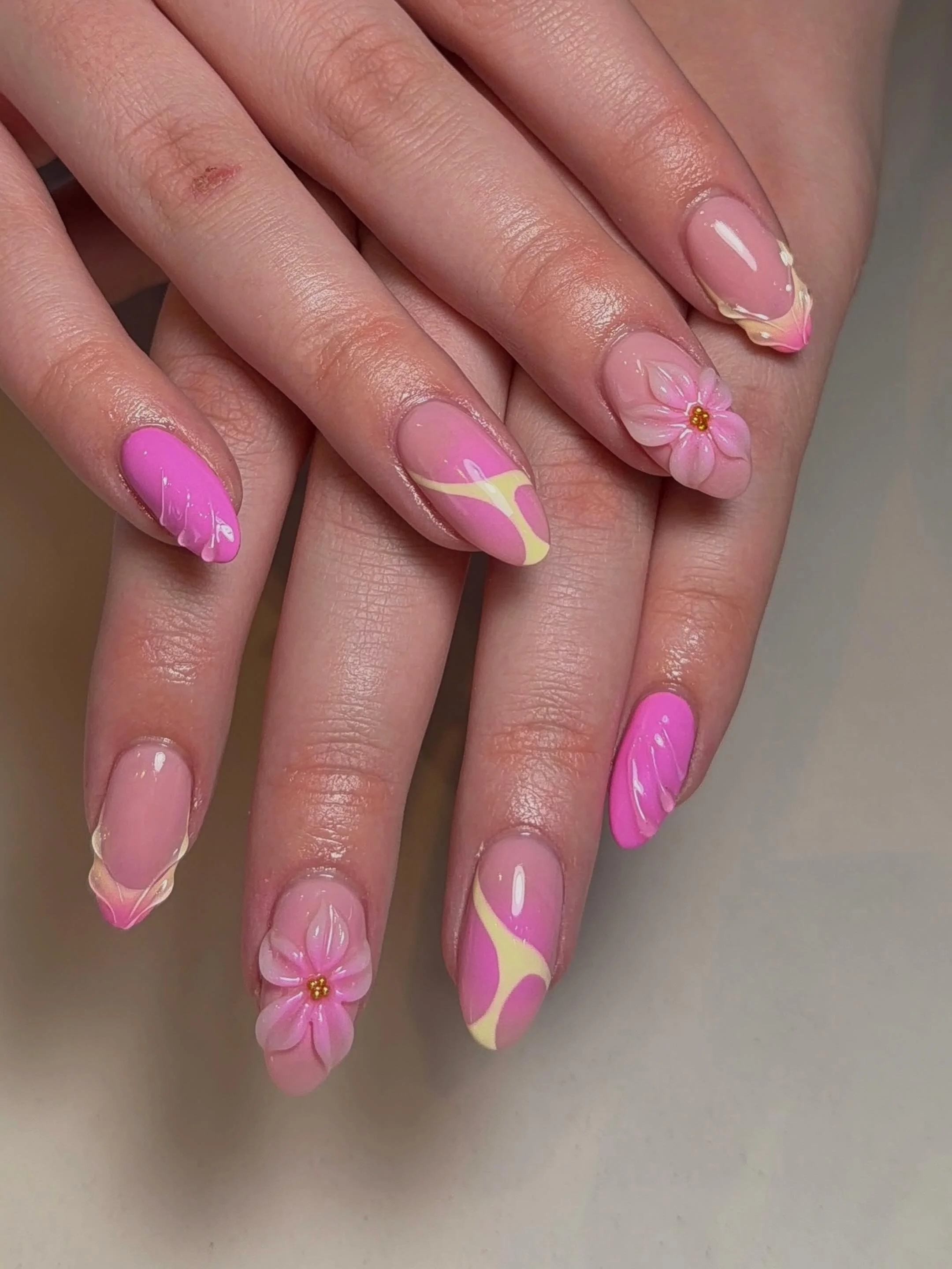 Obsessed is an understatement.
💁&zwj;♀️only at It&rsquo;s Nailsdate

#itsnailsdate #scottsdalenails #scottsdalenailsalon