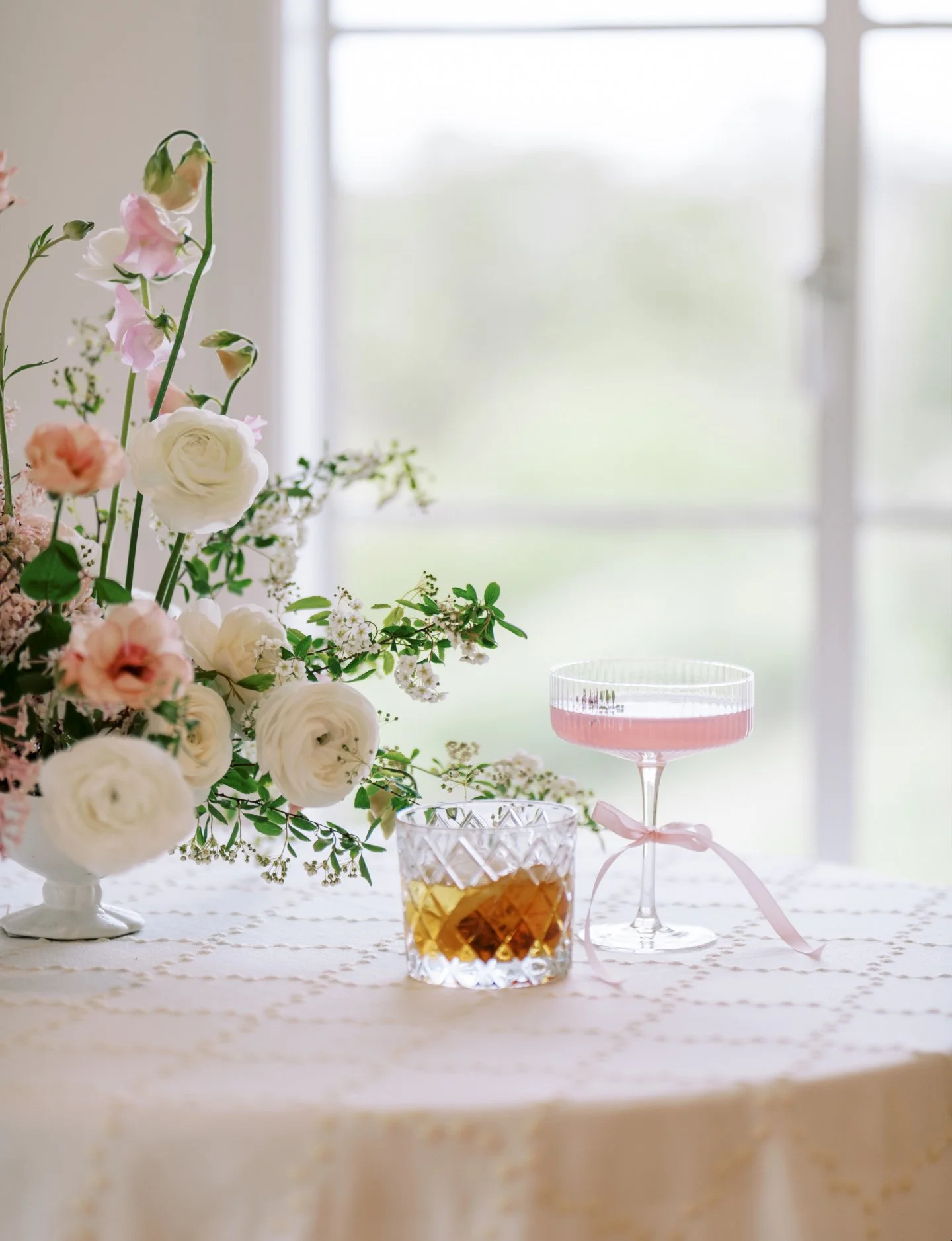 Spring, we&rsquo;re ready when you are 🌸 Daydreaming about colorful blooms, warm sunsets, and love-filled celebrations here at The Preserve. Spring dates are available!

Designer + Planner: @lemonseedevents
Venue: @thepreserve48
Photographer: @avecm