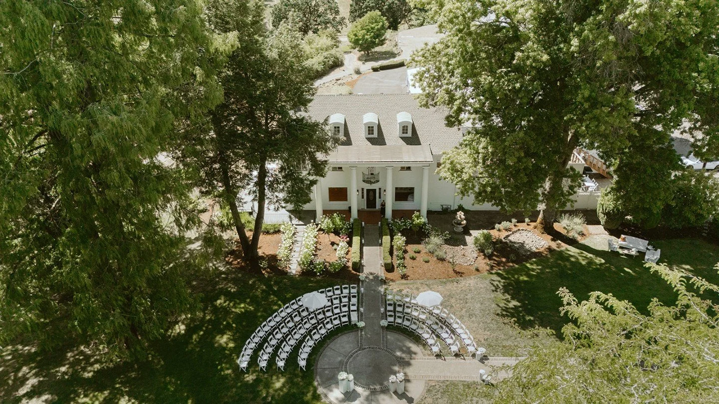 Thinking about saying &ldquo;I do&rdquo; at The Preserve? Let&rsquo;s answer your top questions! 

What kind of venue is The Preserve?
It&rsquo;s a timeless estate wedding &amp; event venue nestled in Oregon Wine Country with both indoor and outdoor 