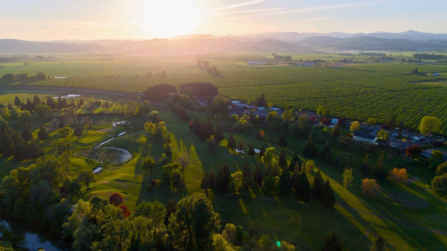 Did you know? ⛳️

The Preserve is set right on a golf course&mdash;offering wide open views and a naturally beautiful backdrop. It&rsquo;s one of our favorite features (and one your guests always remember).

#thepreservemcminnville #oregonweddingvenu