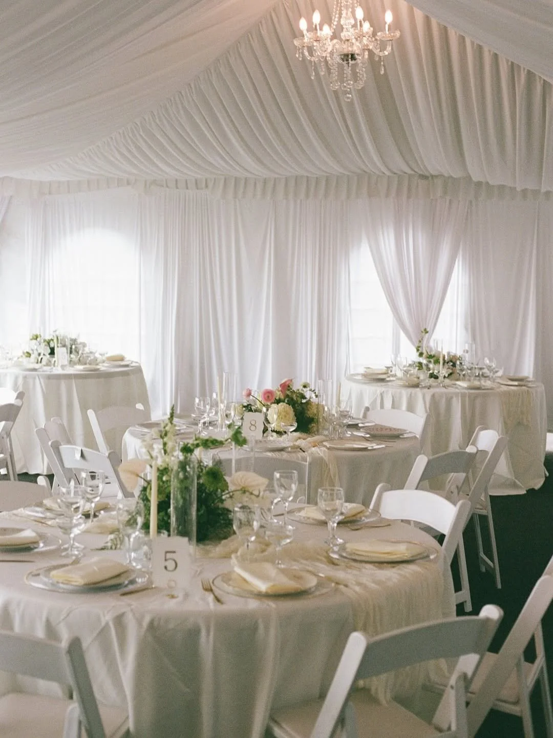 Wedding day details we love.. 🕊️🤍

photos by: @emmanicolefilm

#thepreserve #mcminnvilleoregon #oregonwinecountry