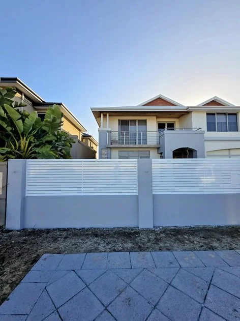 White Aluuminium Slat Fence Infill Panel Joondalup2.jpg