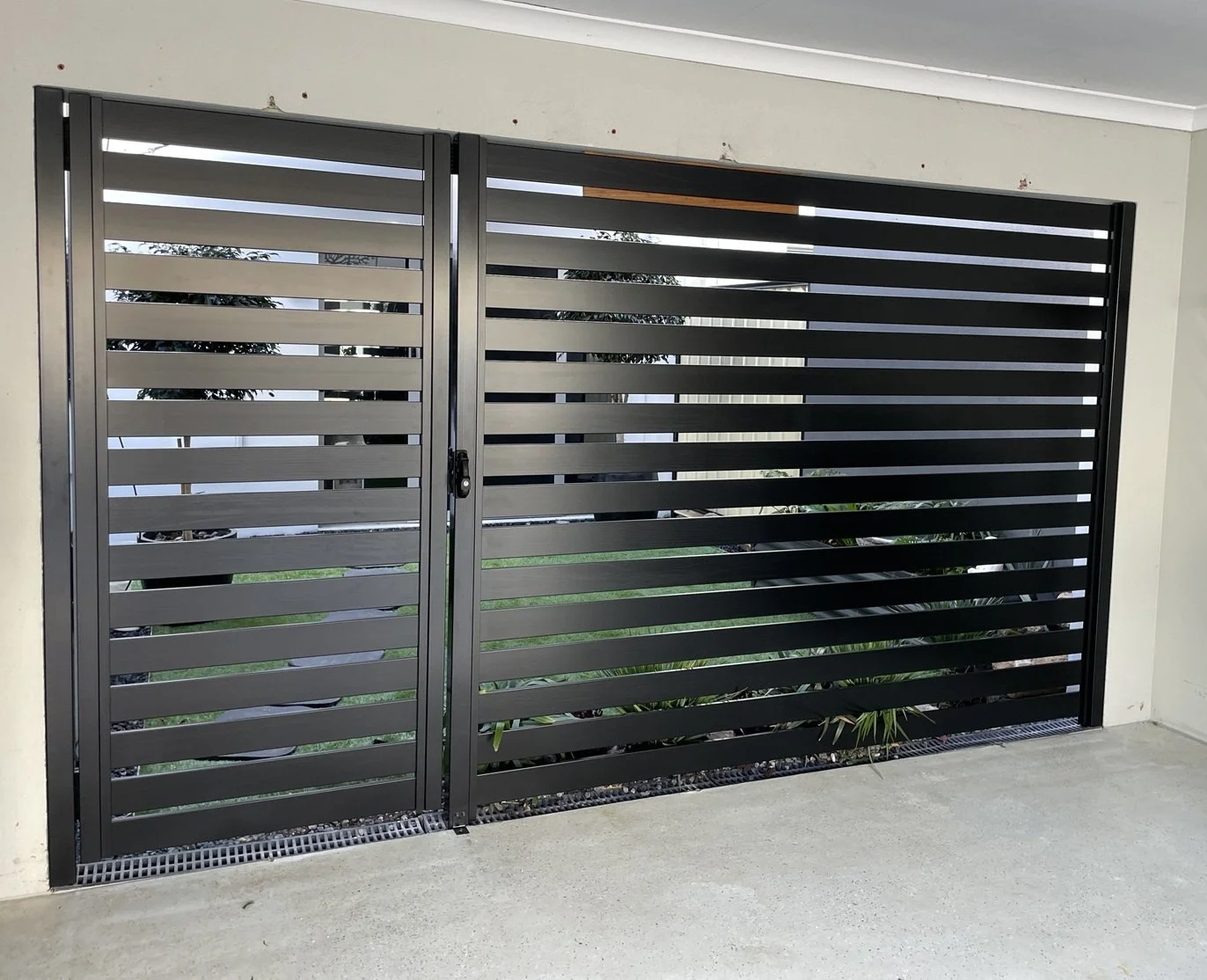 Privacy Screen and gate Clarkson Aluminium Slat6.JPG