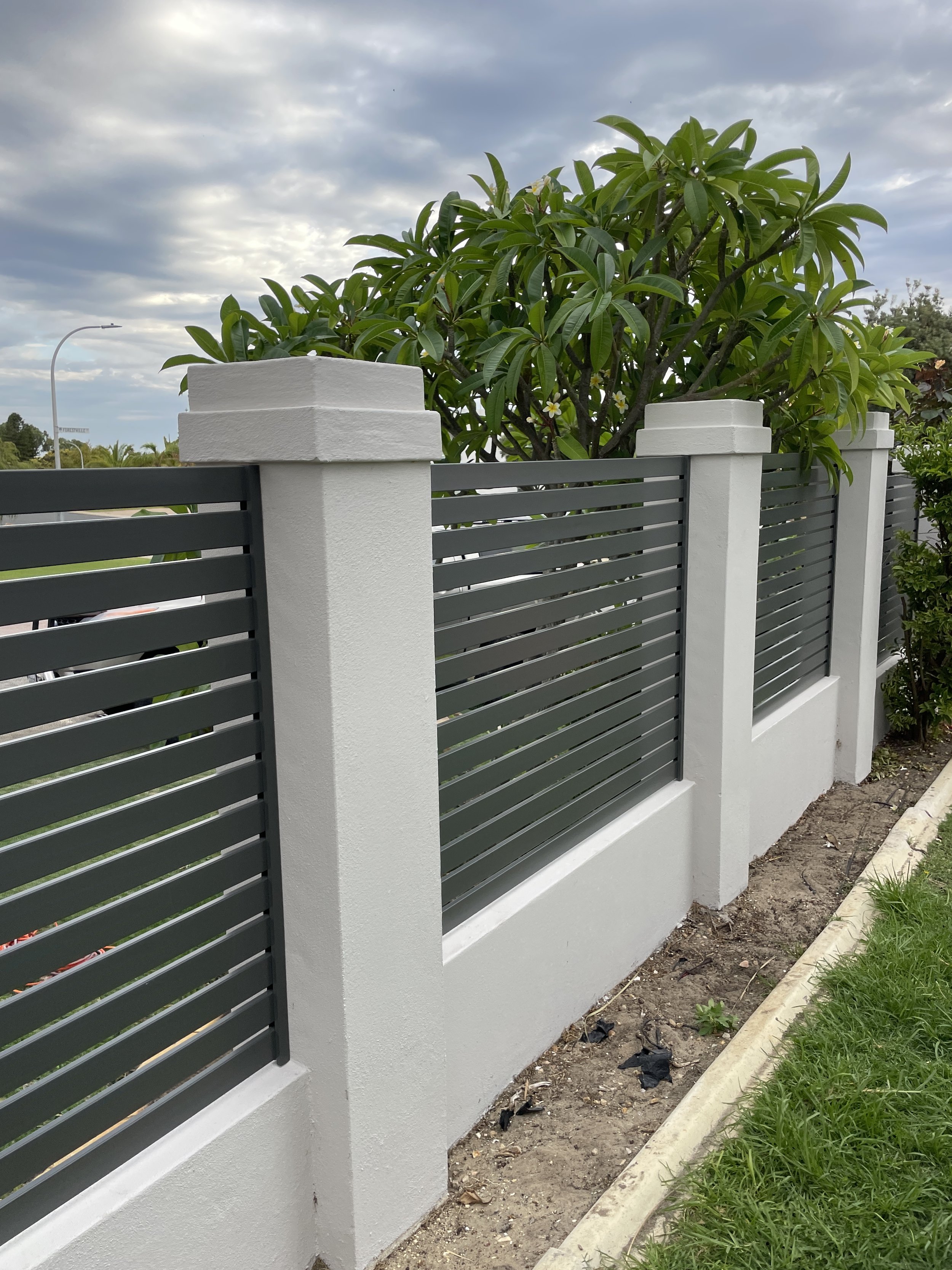 Woodland Grey 65mm Aluminium Slat Fence Upgrade  Kallaroo1.JPG