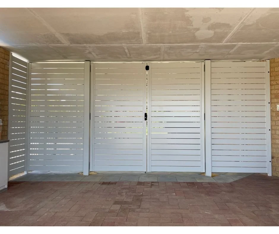 Surfmist 100mm Aluminium Slat Gate & Privacy Panels Currambine4.jpg