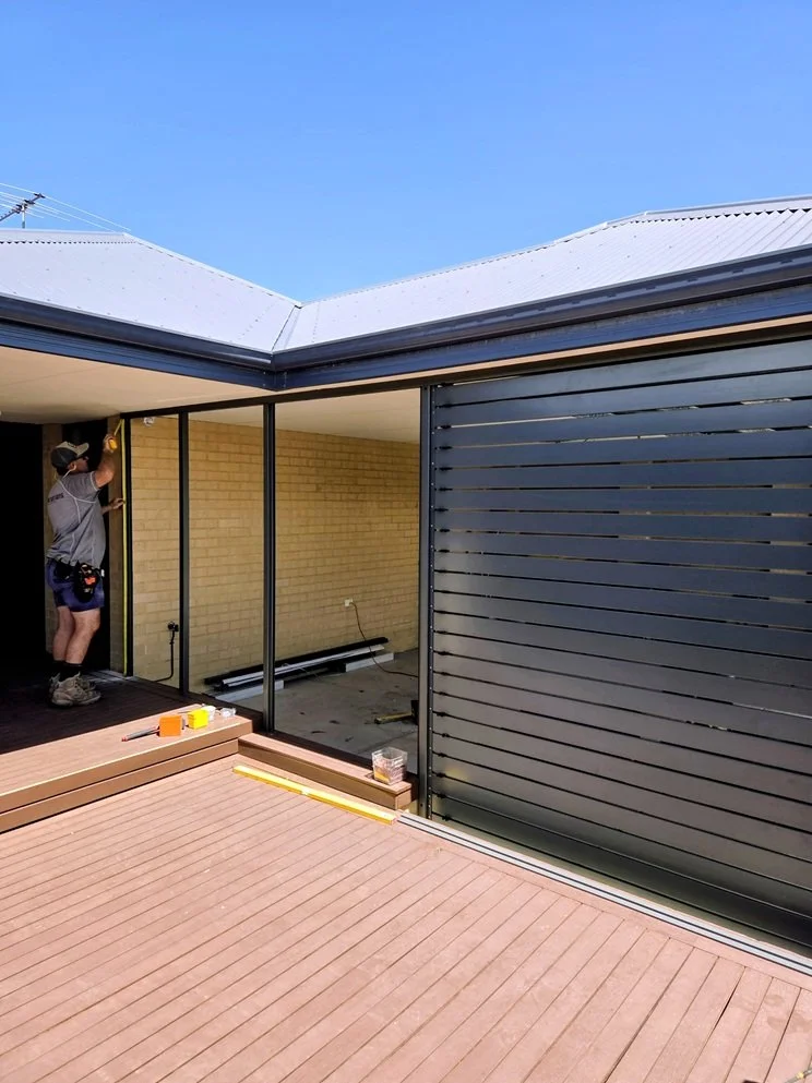 Carport Garage Enclosure Screen Secutiry Gate Aluminium Slat.jpg
