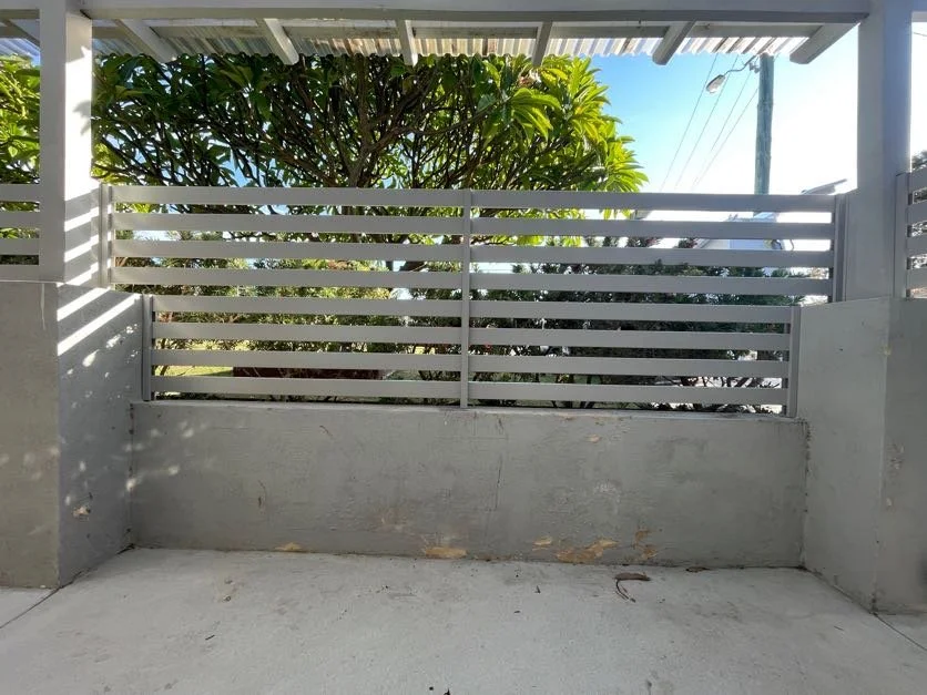 Front Dog Proof Fence Infill Panel  Beldon.JPG