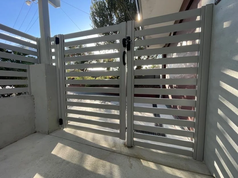 Dog safe Aluminium Slat Gates &amp; Fence Infill Installation – Beldon
