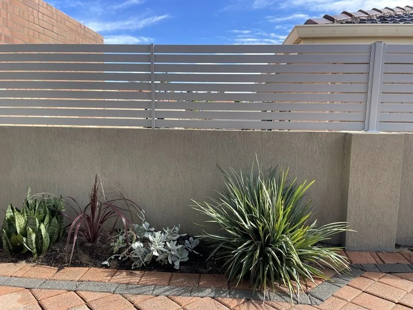 Fence topper Aluminium Slat Dianella.jpg