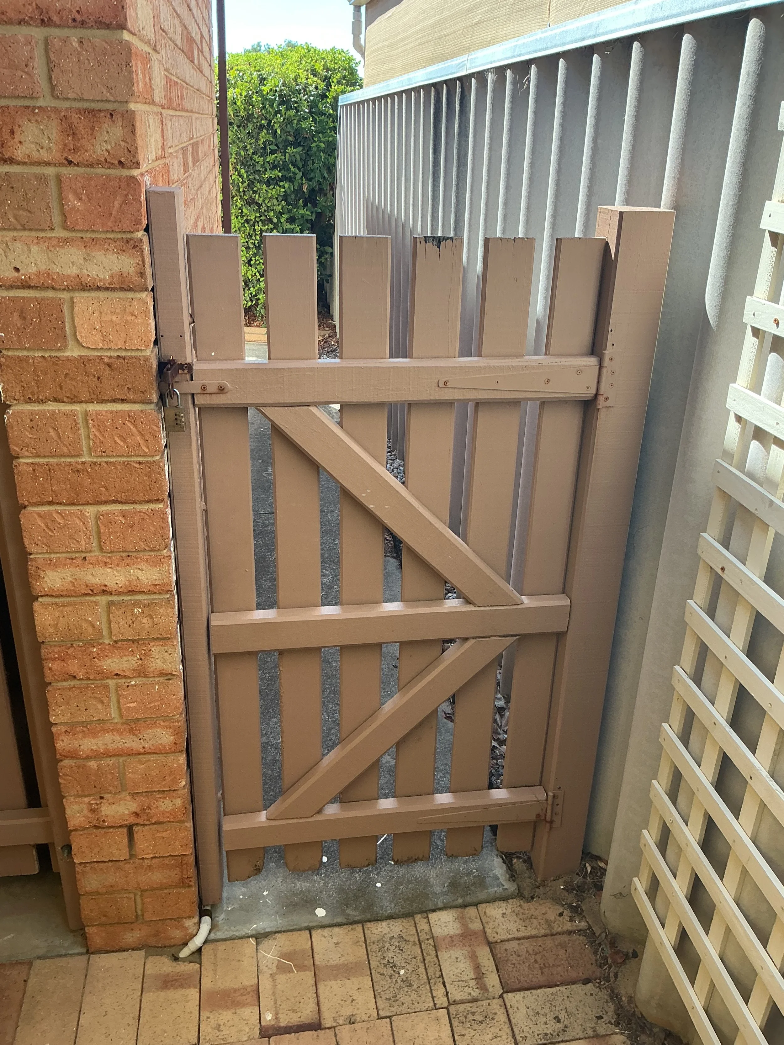 before upgrading carport aluminium slats.jpeg
