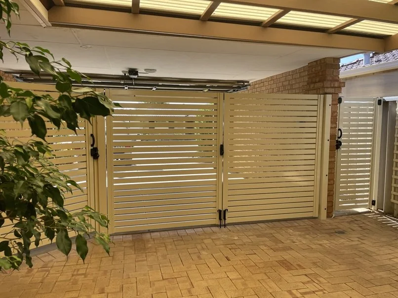 Classic Cream Aluminium Slat Double Swing Gate Joondalup.jpg