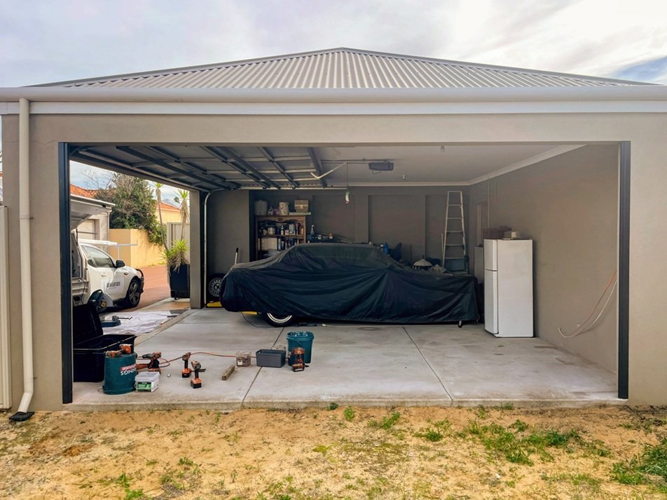 Garage Infill Privacy Screen Aluminium Slat Stirling4.jpg