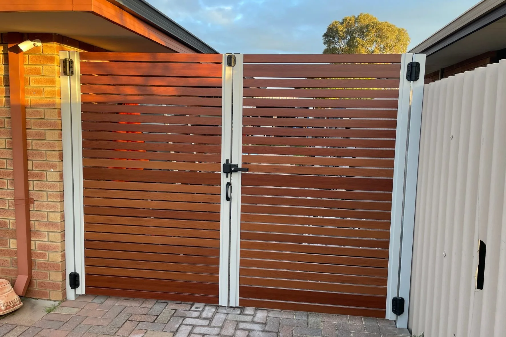 The Slat Guys Perth Aluminium Slat Fencing Gate Infill (12).jpg