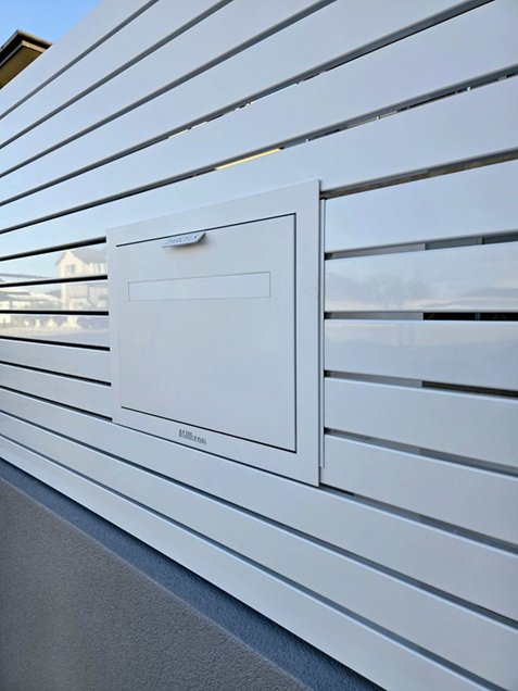 White Aluuminium Slat Fence Infill Panel Joondalup Parcel Box.jpg