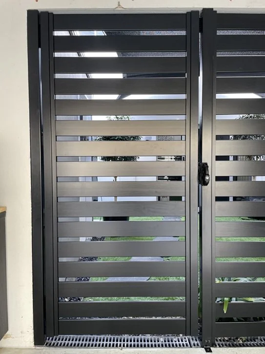 Garage Rear Privacy Screen and gate Clarkson