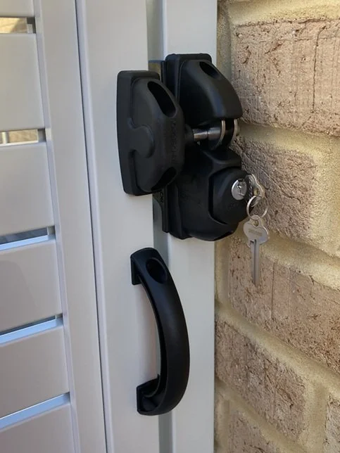 strong secure gate double sided key lock aluminium slat colorbond